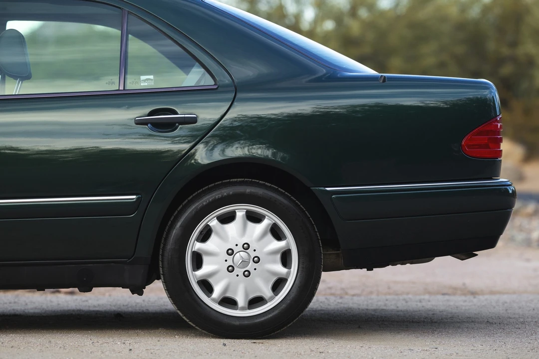 1996 Mercedes-Benz W210 E-Class - Image 22 of 31