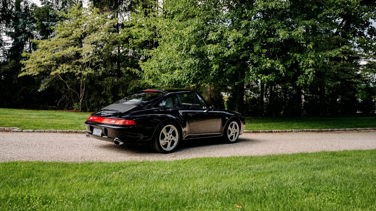 1996 Porsche 993 Carrera 4S - Image 28 of 31