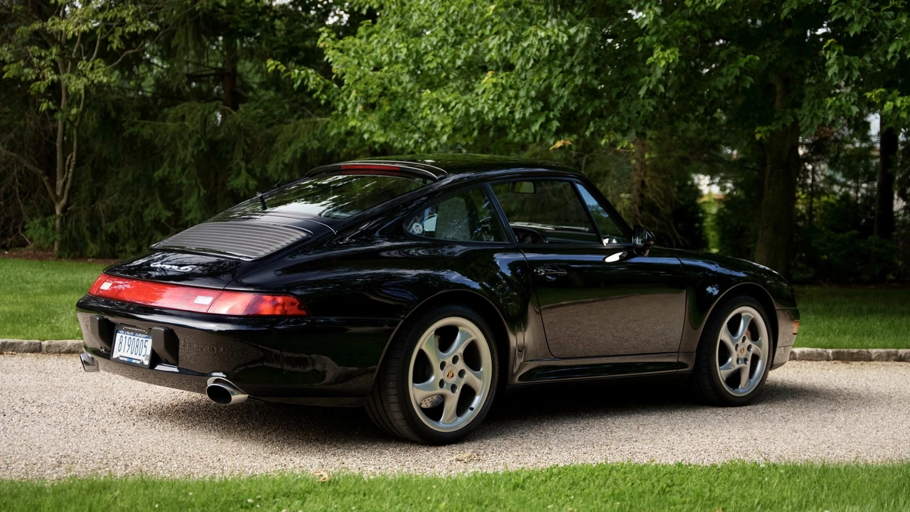1996 Porsche 993 Carrera 4S - Image 27 of 31