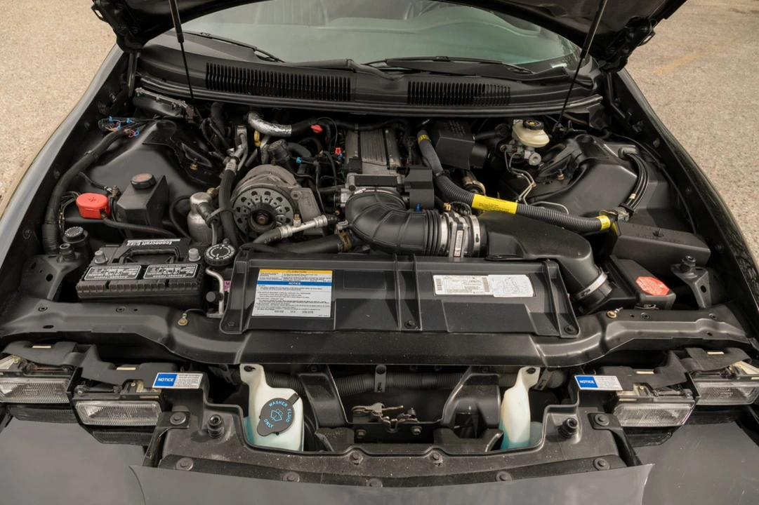 1997 Chevrolet Camaro Z28 4th Gen - Image 6 of 8