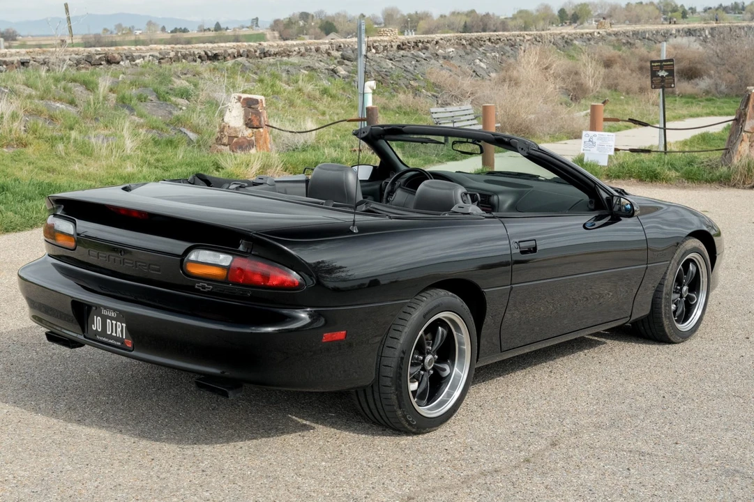 1997 Chevrolet Camaro Z28 4th Gen - Image 2 of 8
