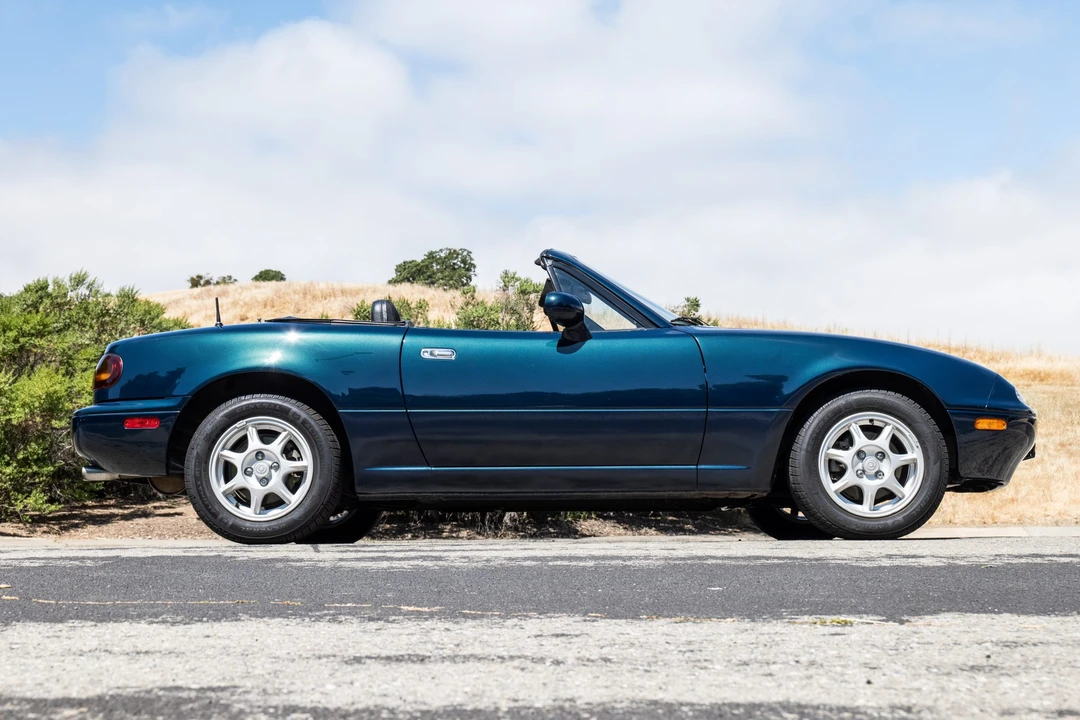 1997 Mazda NA MX-5 Miata - Image 5 of 31