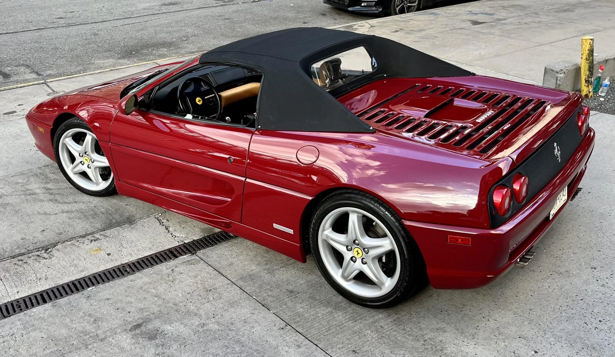 1998 Ferrari F355 Spider - Image 16 of 31