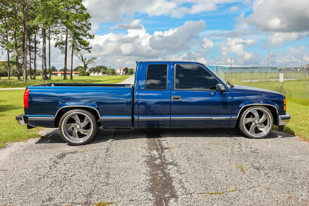 1998 GMC Sierra 1st Gen - Image 4 of 31