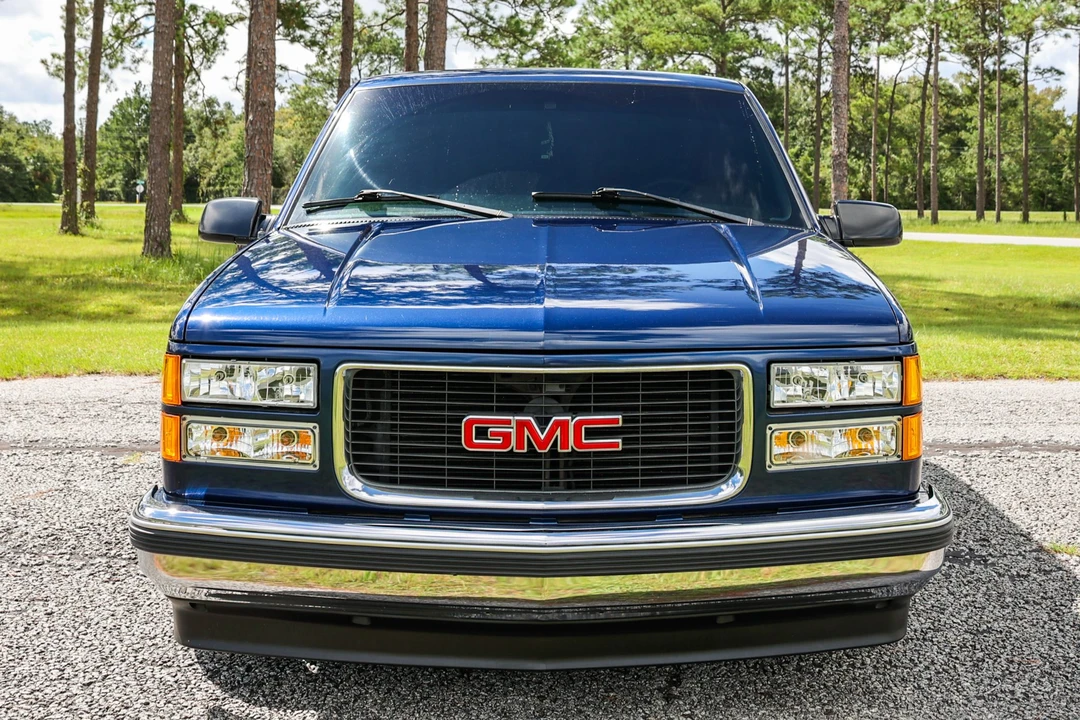 1998 GMC Sierra 1st Gen - Image 2 of 31