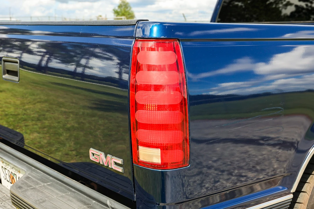 1998 GMC Sierra 1st Gen - Image 29 of 31