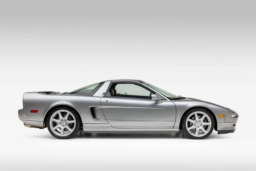 1999 Acura NA2 NSX - Image 11 of 31