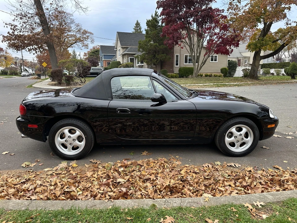 1999 Mazda NB MX-5 Miata - Image 10 of 31