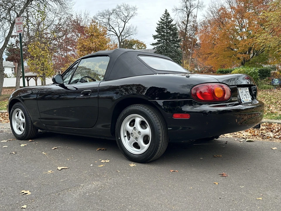1999 Mazda NB MX-5 Miata - Image 20 of 31