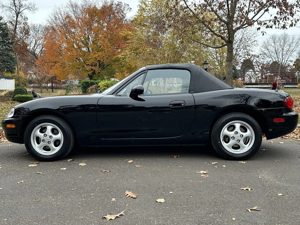 1999 Mazda NB MX-5 Miata - Image 22 of 31