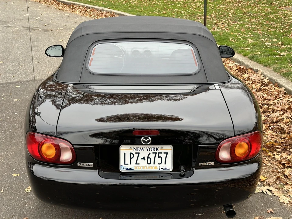 1999 Mazda NB MX-5 Miata - Image 17 of 31