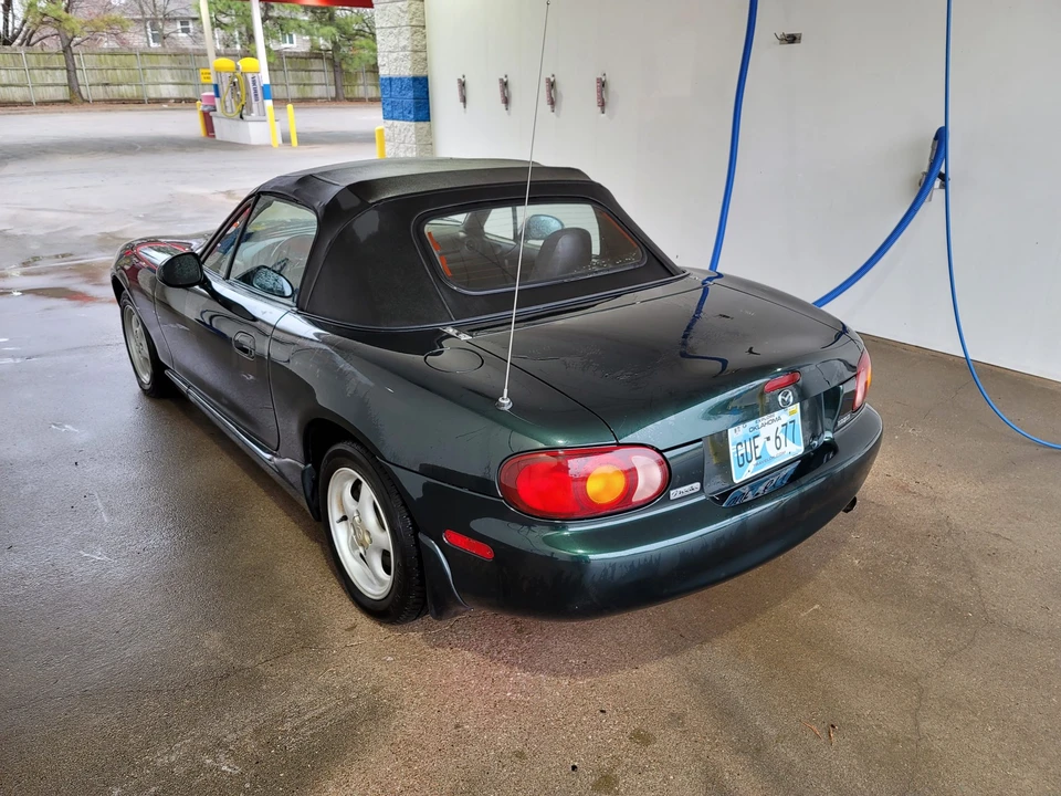 1999 Mazda NB MX-5 Miata - Image 9 of 31