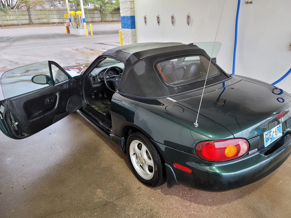 1999 Mazda NB MX-5 Miata - Image 8 of 31