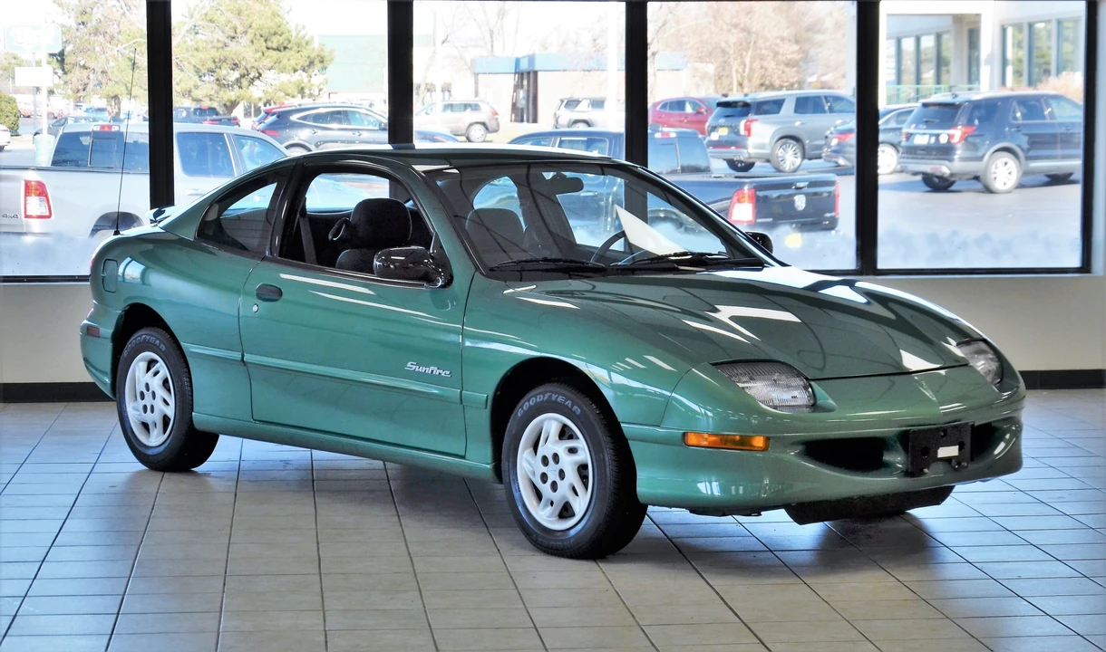 1999 Pontiac Sunfire - Image 4 of 31