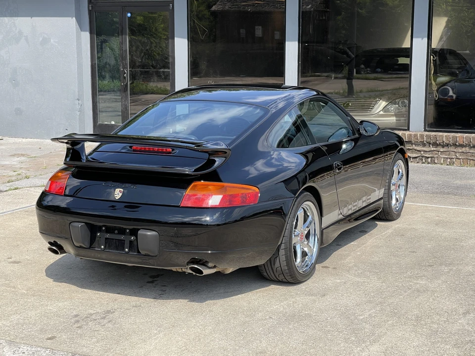 1999 Porsche 996 Carrera - Image 28 of 31