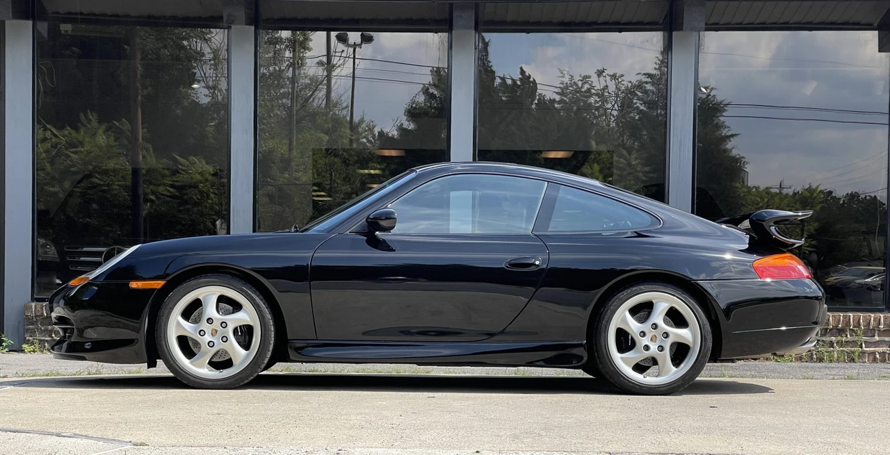 1999 Porsche 996 Carrera - Image 10 of 31