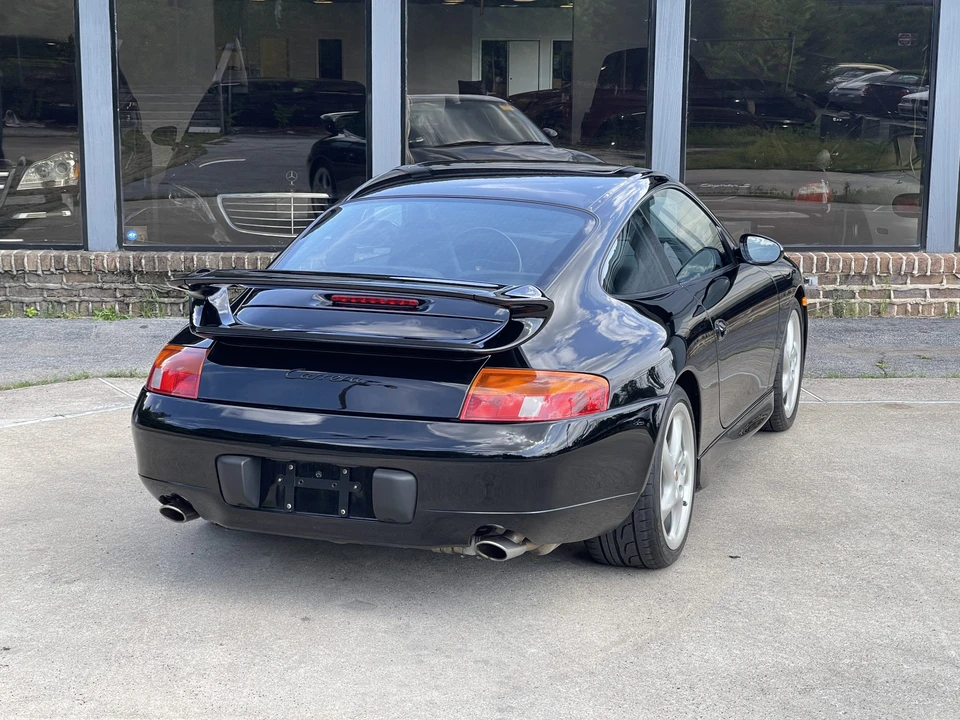 1999 Porsche 996 Carrera - Image 26 of 31