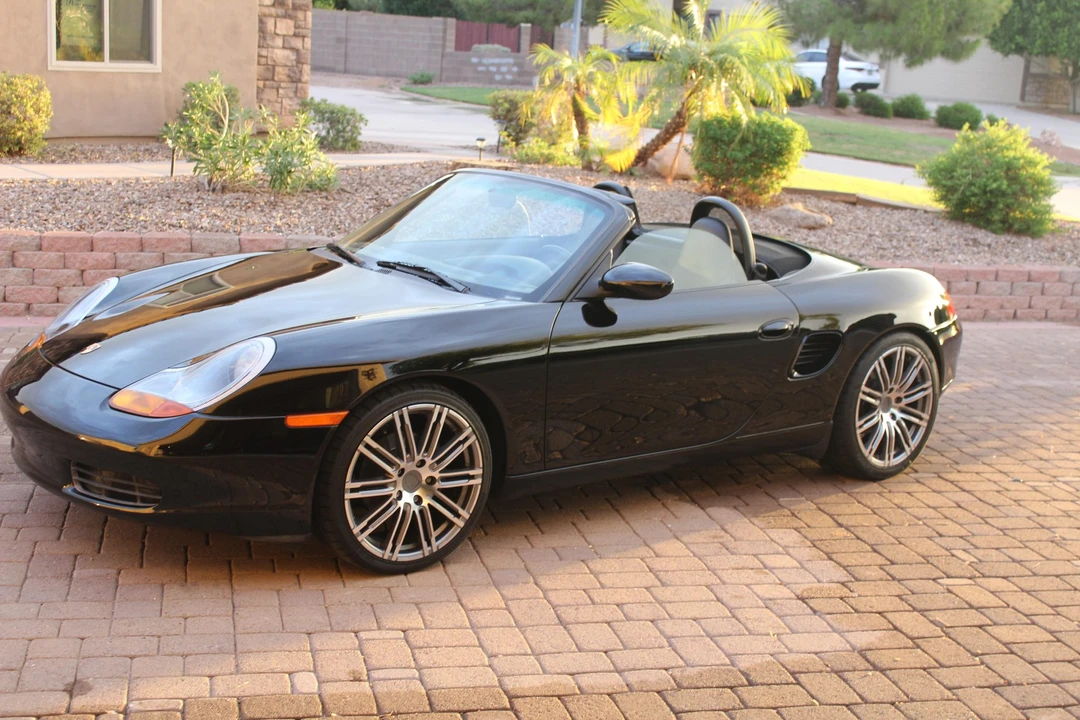 2000 Porsche 986 Boxster - Image 2 of 31