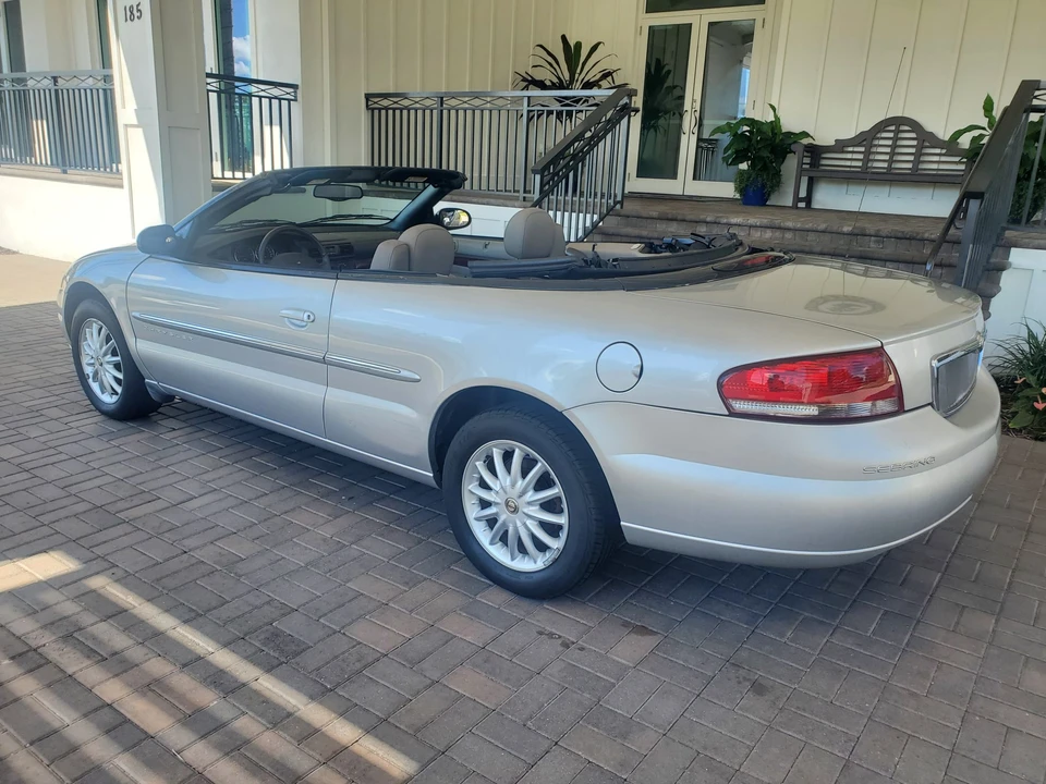 2001 Chrysler Sebring - Image 27 of 31
