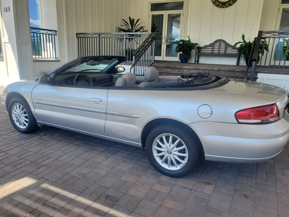 2001 Chrysler Sebring - Image 28 of 31
