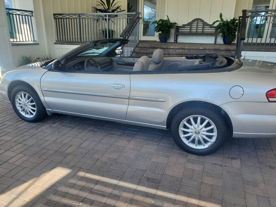 2001 Chrysler Sebring - Image 29 of 31