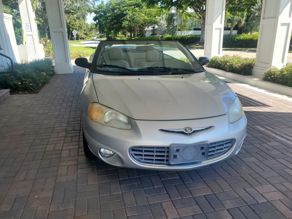 2001 Chrysler Sebring - Image 9 of 31