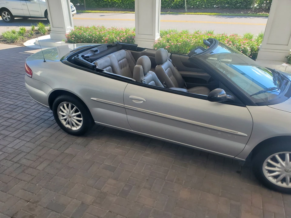 2001 Chrysler Sebring - Image 15 of 31