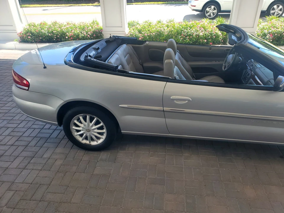 2001 Chrysler Sebring - Image 16 of 31