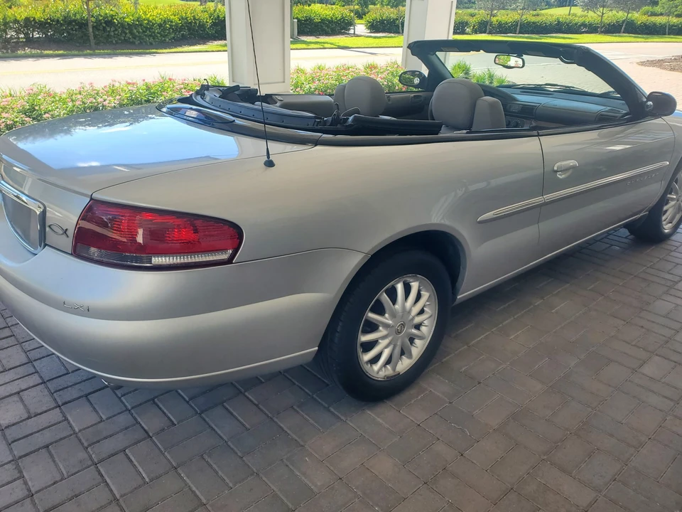 2001 Chrysler Sebring - Image 18 of 31
