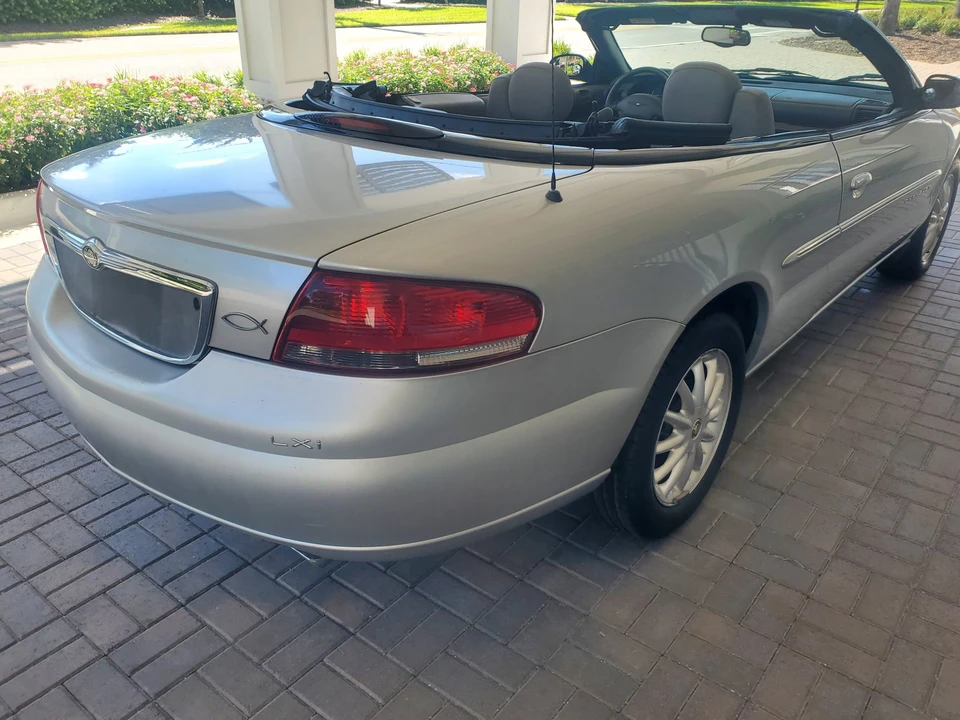 2001 Chrysler Sebring - Image 19 of 31