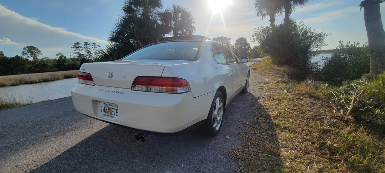 2001 Honda Prelude 5th Gen - Image 10 of 31