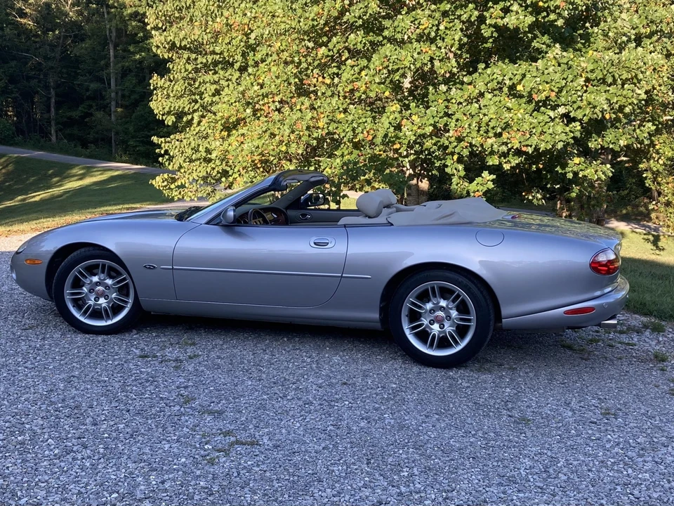 2001 Jaguar X100 XK8 - Image 18 of 31