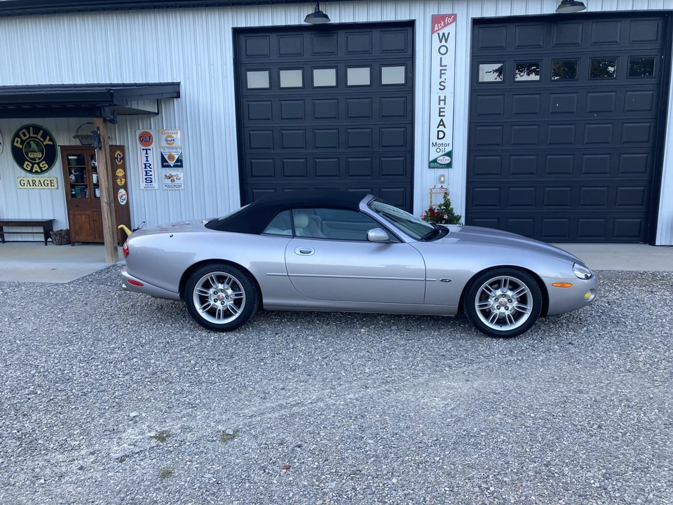 2001 Jaguar X100 XK8 - Image 7 of 31