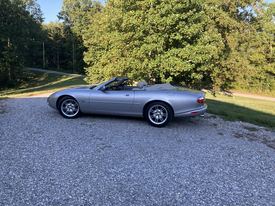 2001 Jaguar X100 XK8 - Image 17 of 31