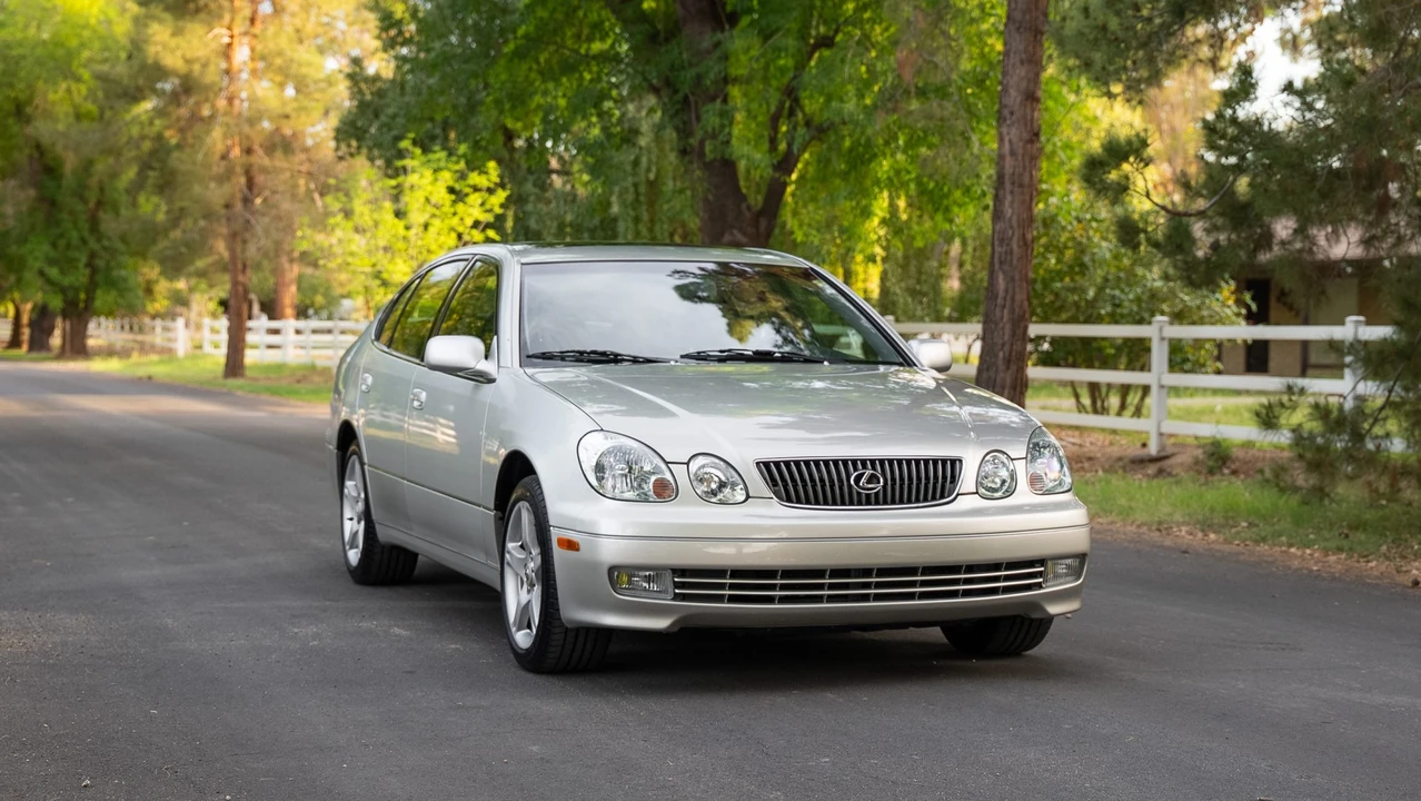 2001 Lexus GS 2nd Gen - Image 7 of 31