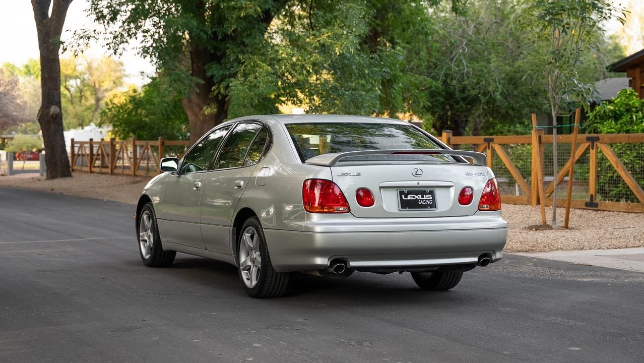 2001 Lexus GS 2nd Gen - Image 20 of 31