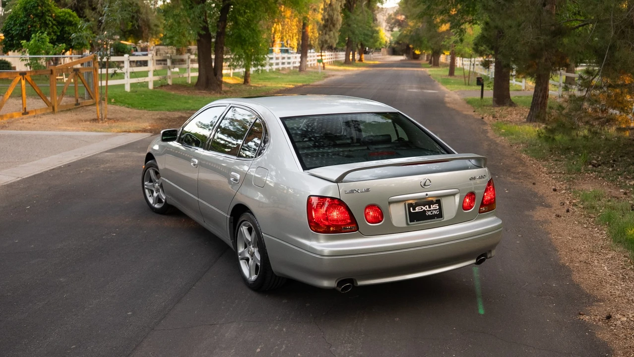 2001 Lexus GS 2nd Gen - Image 18 of 31