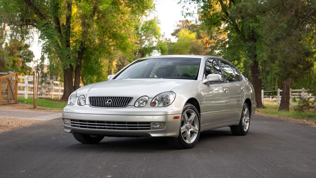 2001 Lexus GS 2nd Gen - Image 13 of 31