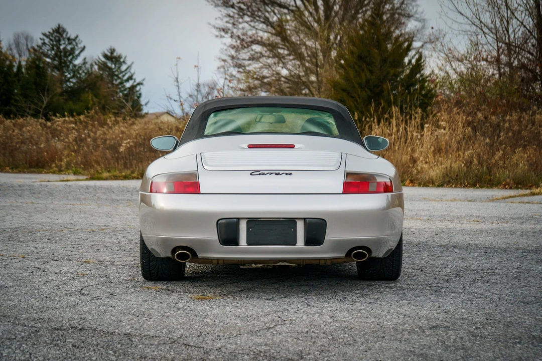 2001 Porsche 996 Carrera - Image 25 of 31