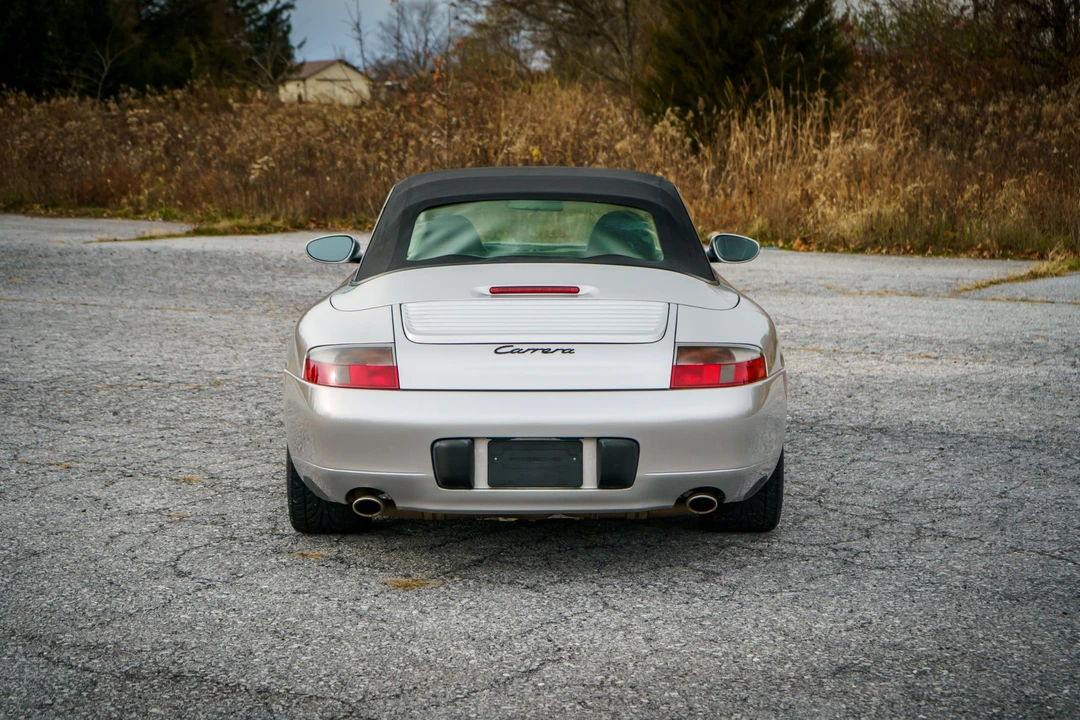 2001 Porsche 996 Carrera - Image 26 of 31