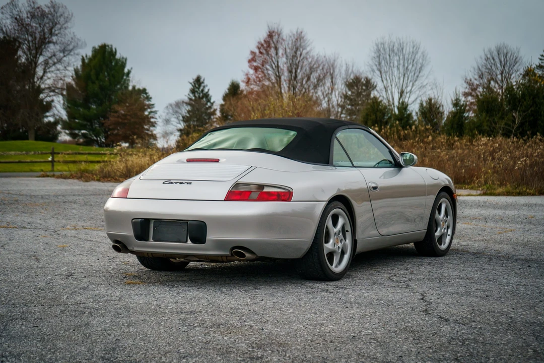 2001 Porsche 996 Carrera - Image 23 of 31