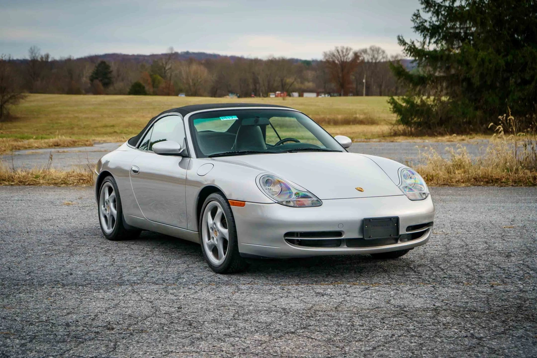 2001 Porsche 996 Carrera - Image 2 of 31