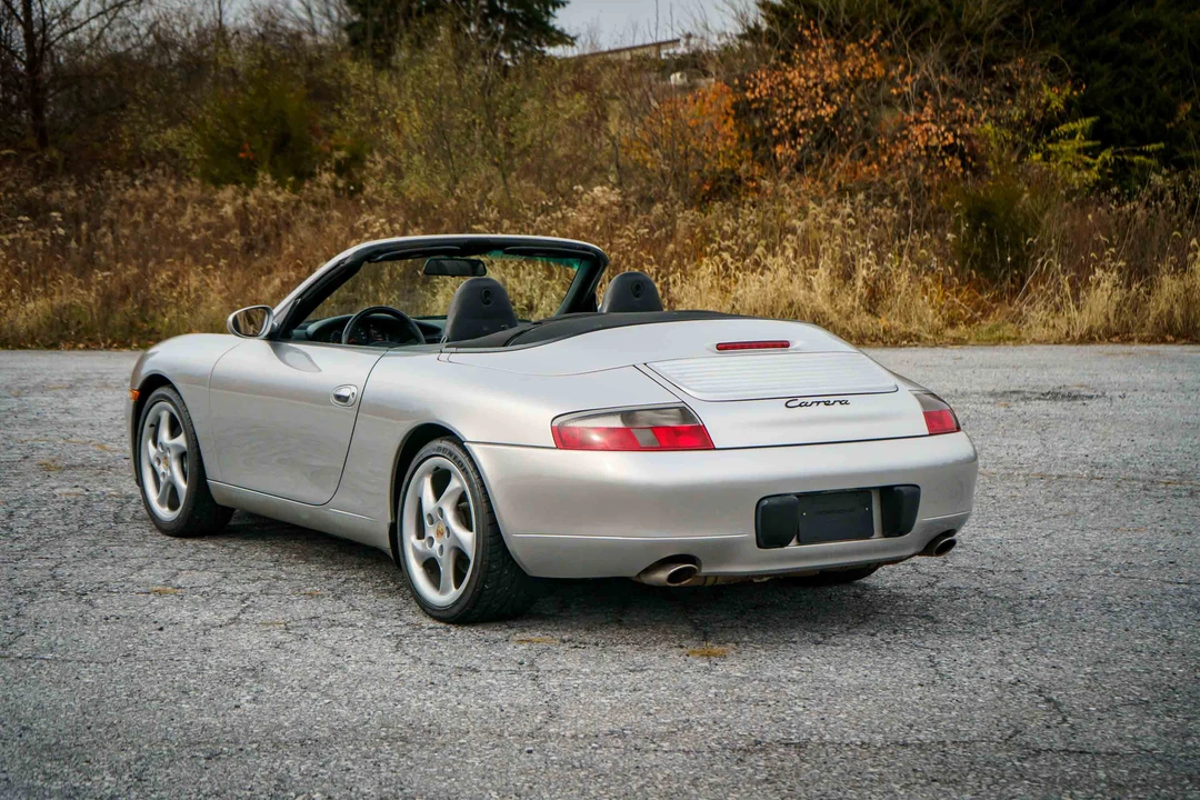 2001 Porsche 996 Carrera - Image 11 of 31
