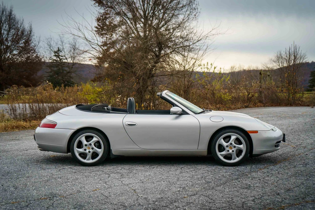 2001 Porsche 996 Carrera - Image 17 of 31