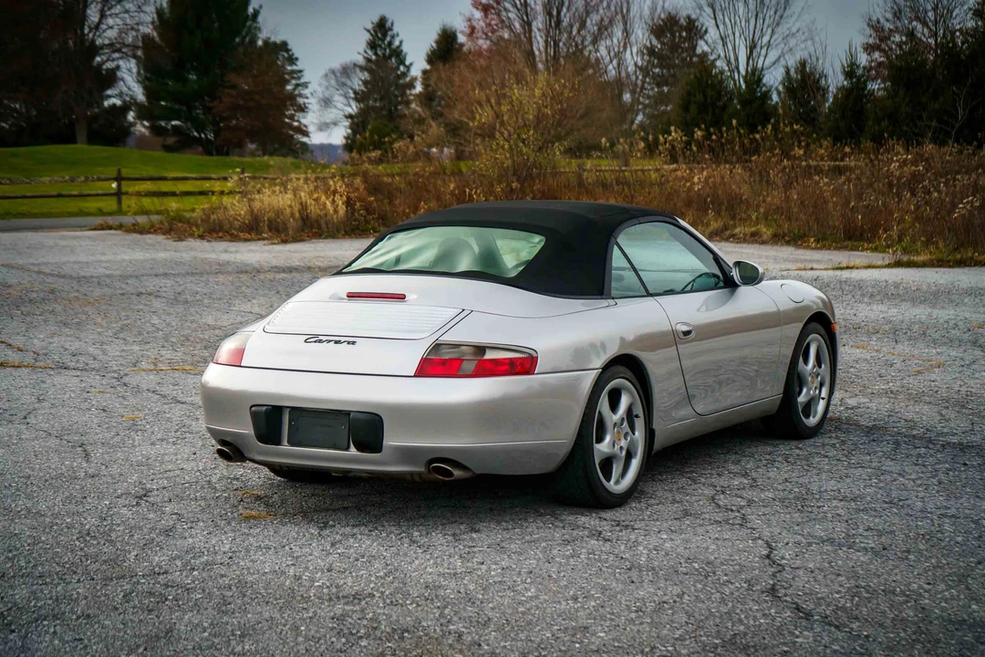 2001 Porsche 996 Carrera - Image 27 of 31