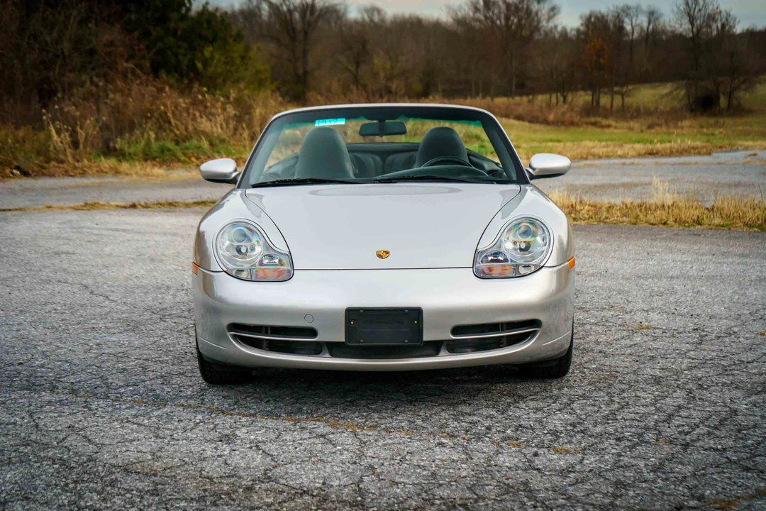 2001 Porsche 996 Carrera - Image 6 of 31