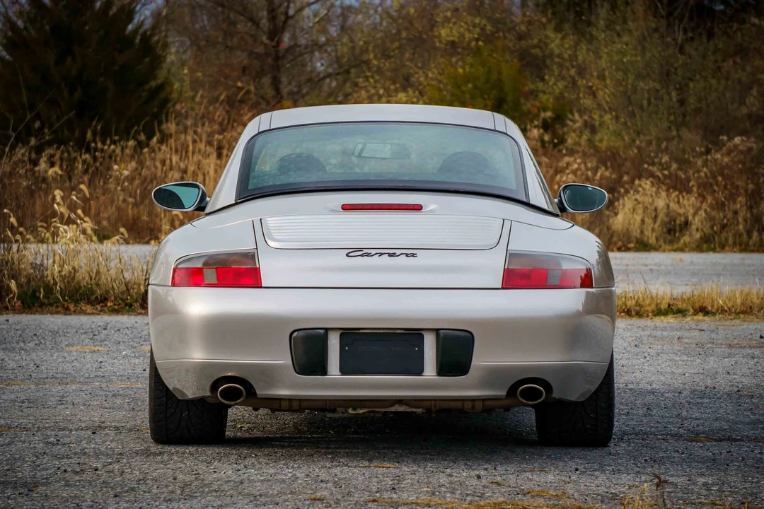 2001 Porsche 996 Carrera - Image 31 of 31