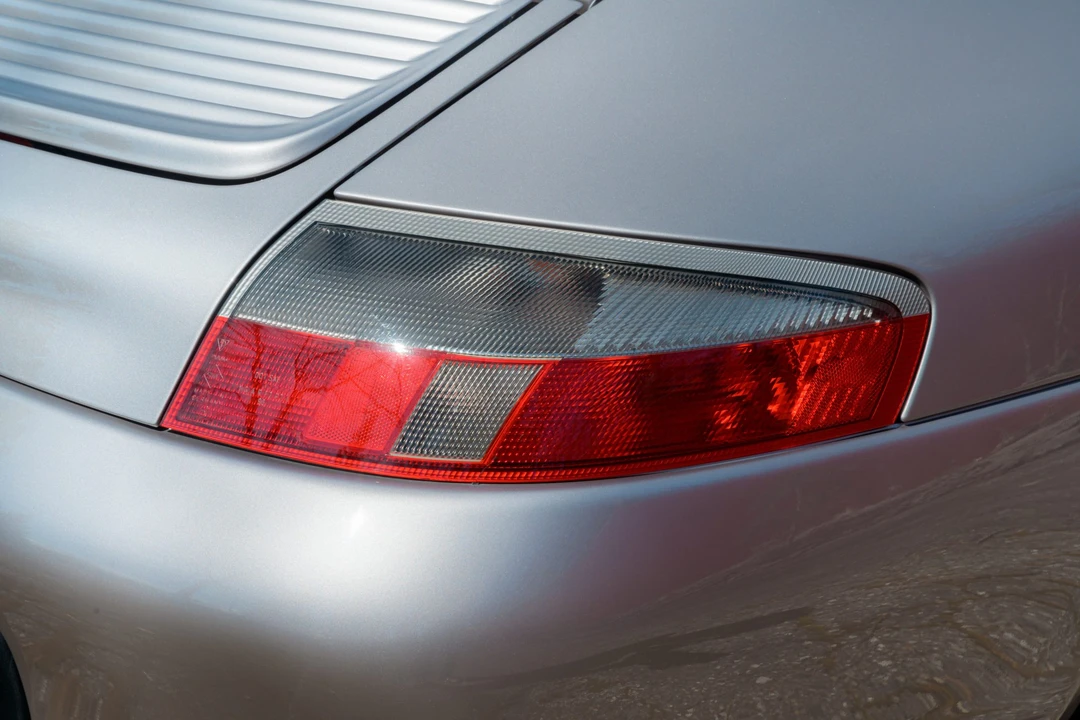 2001 Porsche 996 Carrera - Image 31 of 31