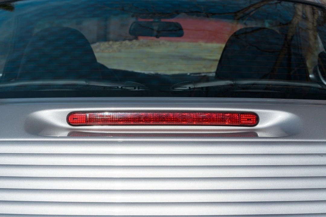 2001 Porsche 996 Carrera - Image 28 of 31
