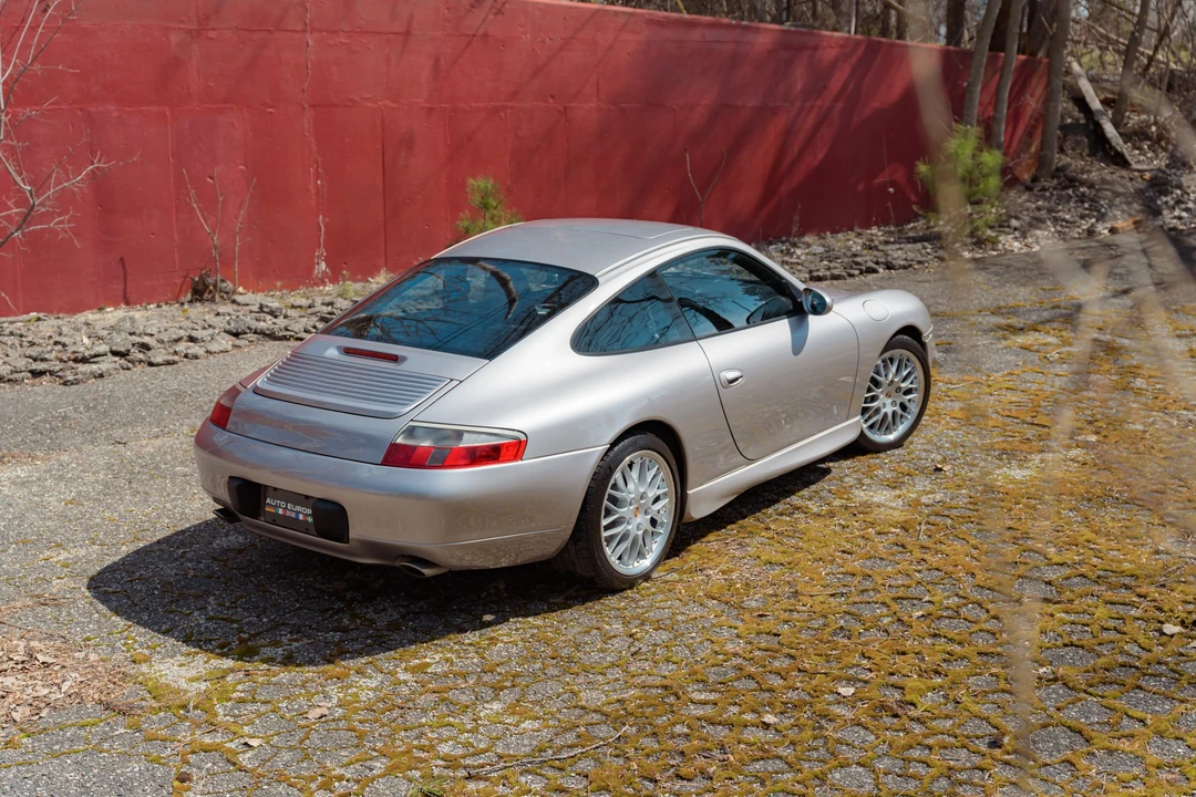 2001 Porsche 996 Carrera - Image 11 of 31
